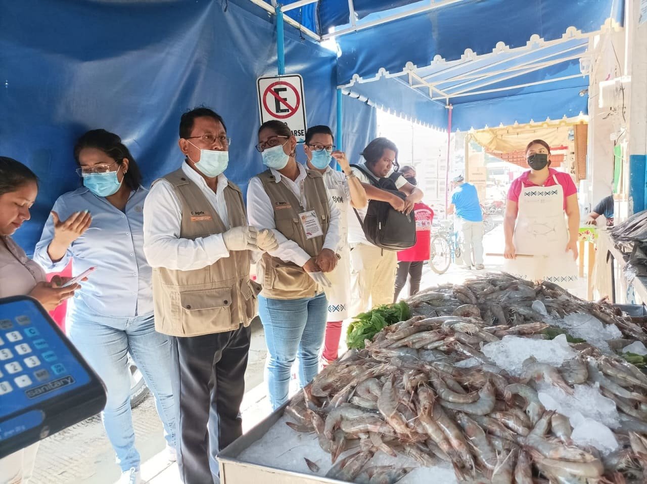 En Tuxtepec, supervisan que comercios vendan pescados y mariscos en buen  estado - Estado Actual